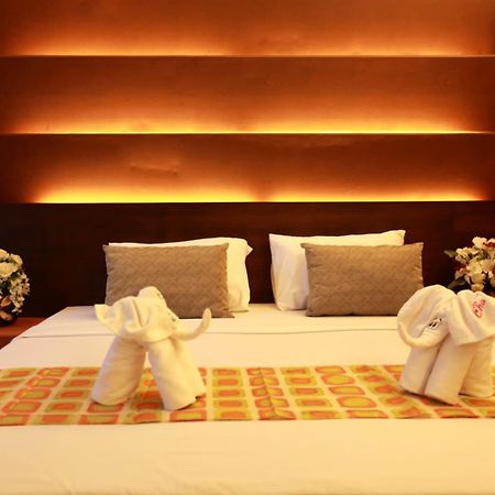 The Bangkok Major Suite Banguecoque Exterior foto