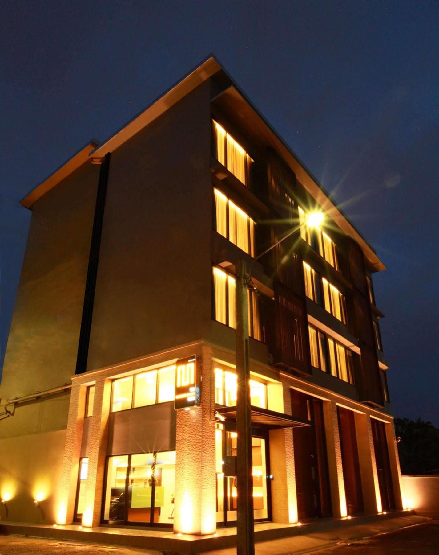 The Bangkok Major Suite Banguecoque Exterior foto