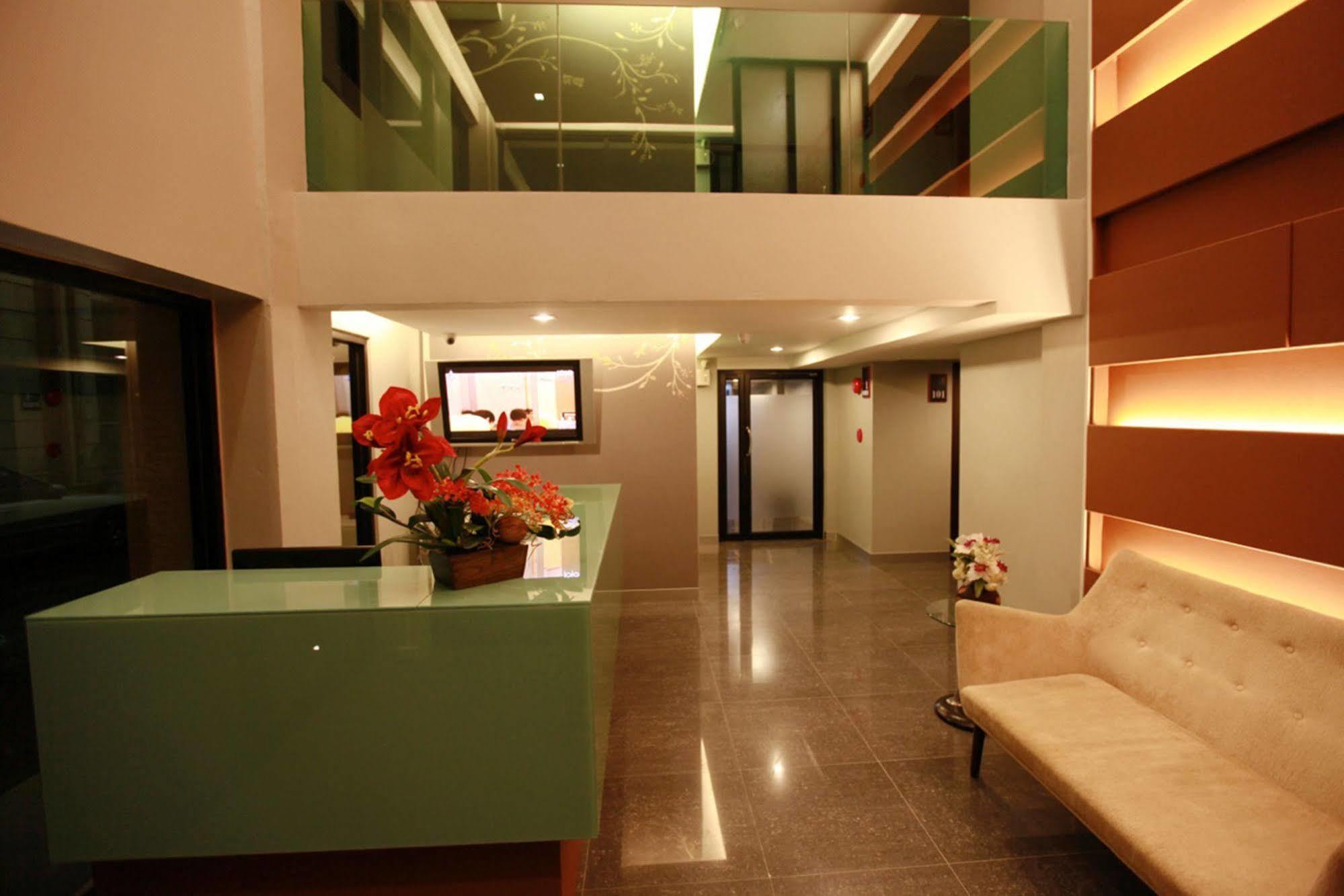 The Bangkok Major Suite Banguecoque Exterior foto