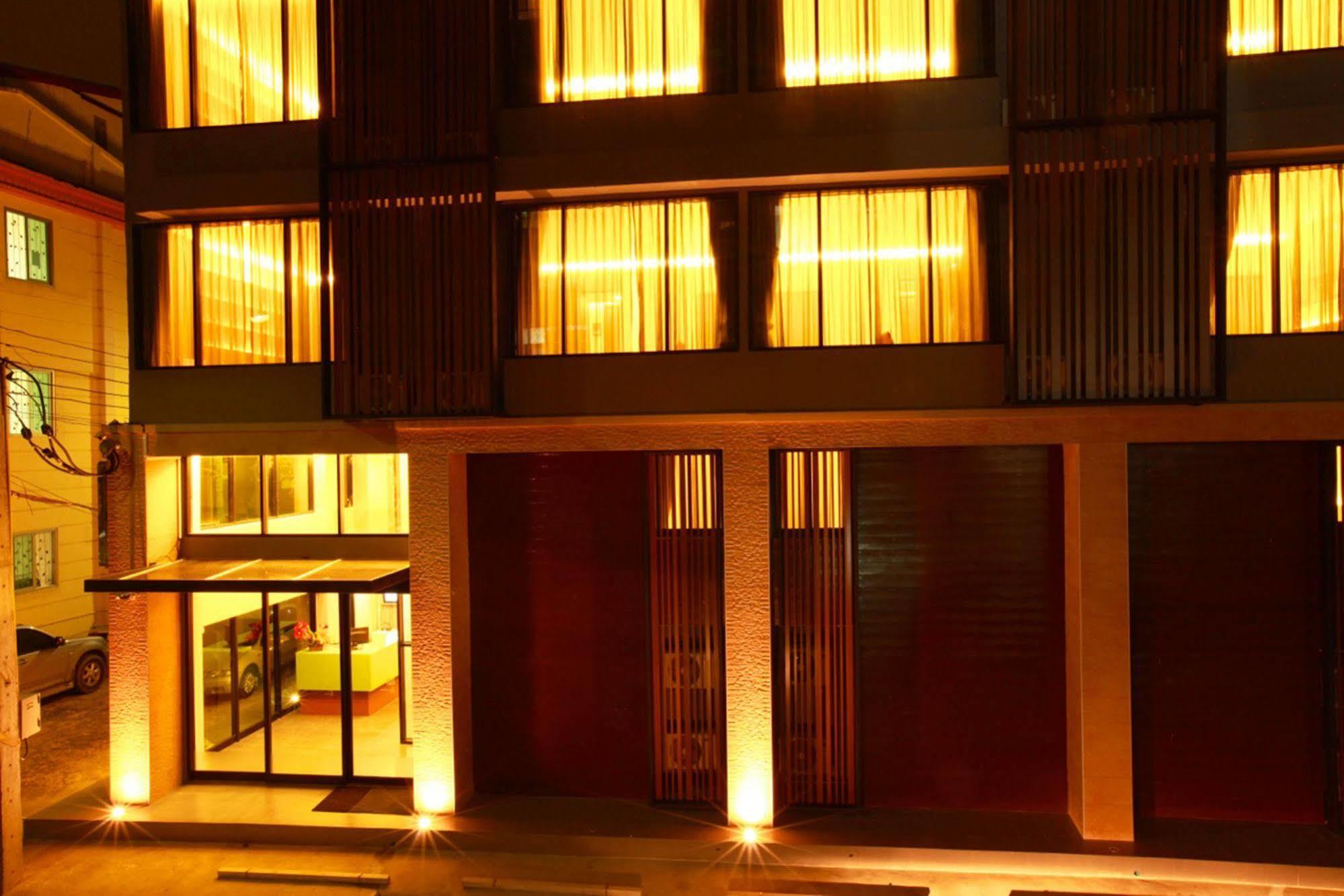 The Bangkok Major Suite Banguecoque Exterior foto